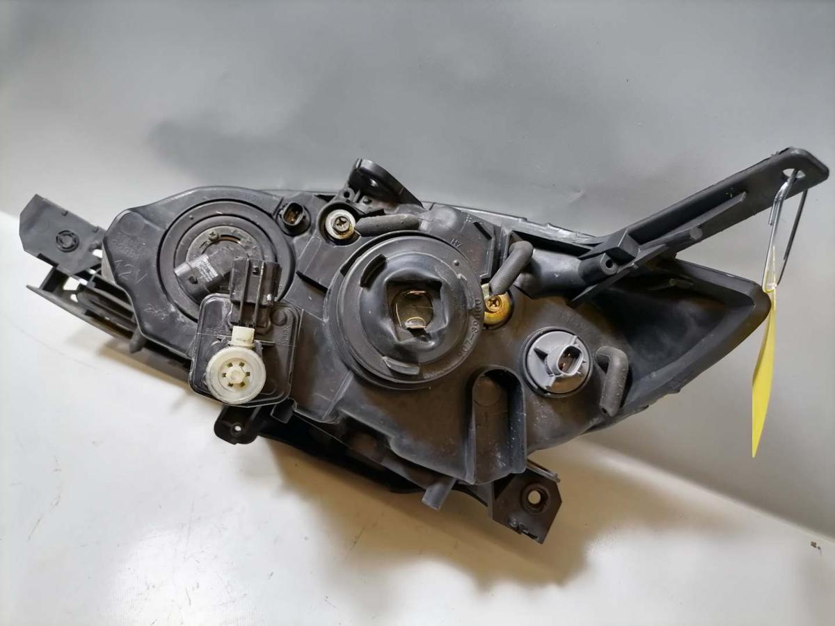 Mazda 3 Bk original Scheinwerfer vorn rechts Halogen Fließheck Facelift Bj.2007